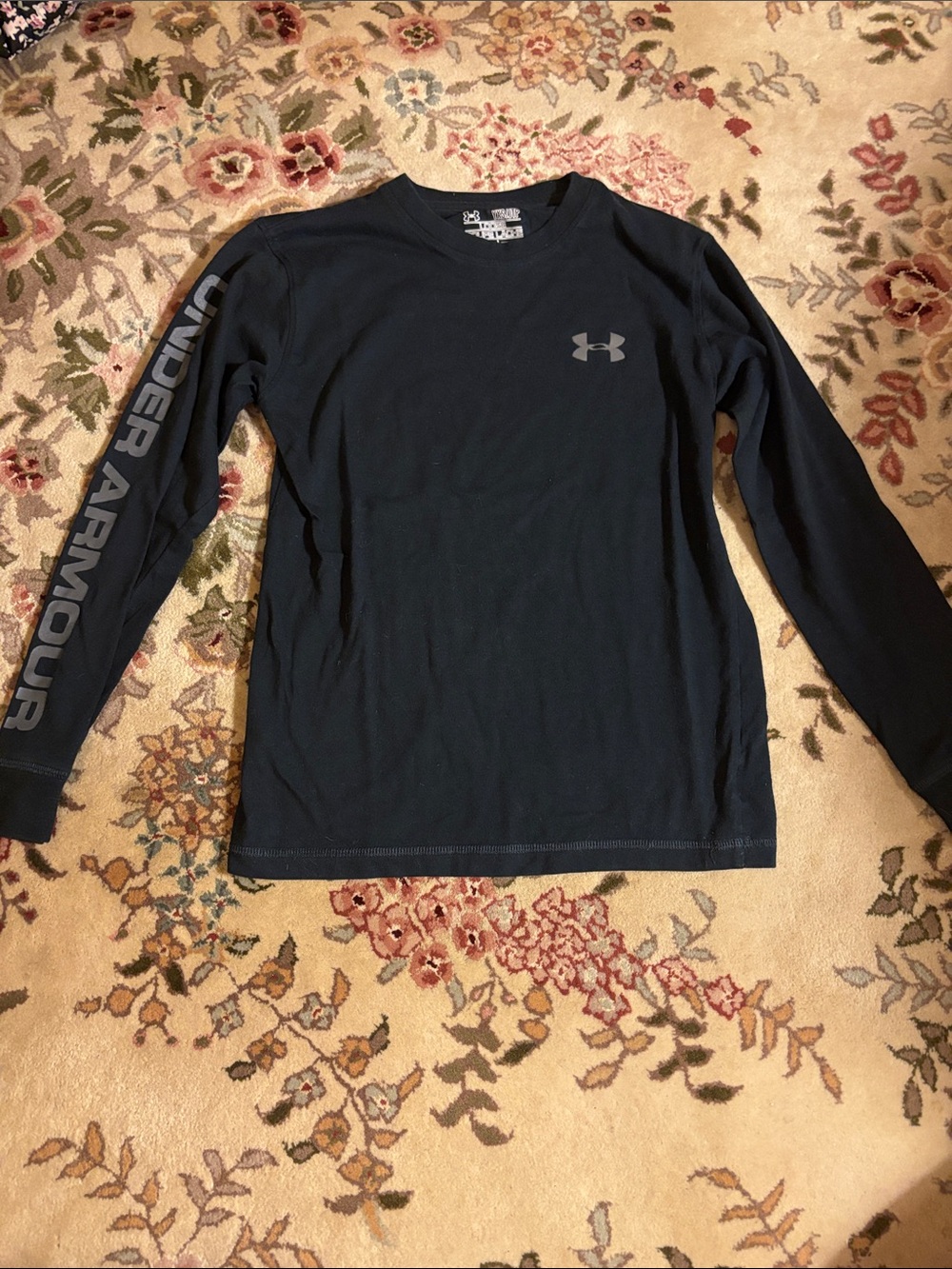 Under Armour Boy’s Loose Long Sleeve Logo Tee - black with Gray Logo